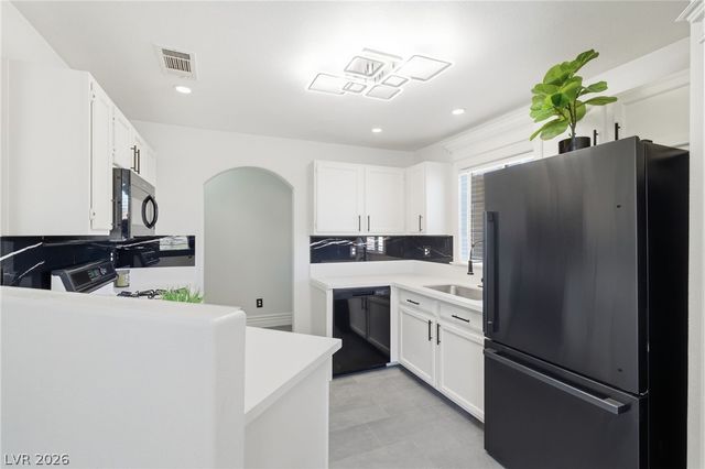 698 South Racetrack Road 724, Henderson, NV 89015