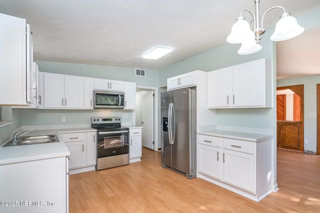 1045 LEGAY Avenue, Jacksonville, FL 32205
