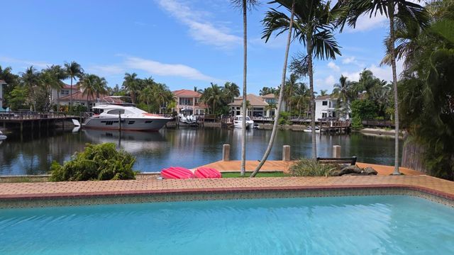 1104 WASHINGTON Street, Hollywood, FL 33019