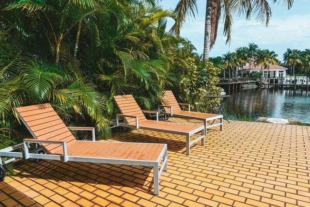 1104 WASHINGTON Street, Hollywood, FL 33019
