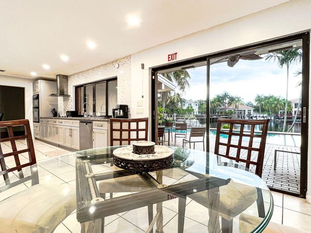 1104 WASHINGTON Street, Hollywood, FL 33019