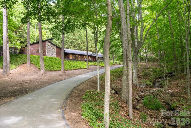 144 Sondley Parkway, Asheville, NC 28805