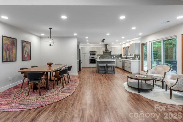 144 Sondley Parkway, Asheville, NC 28805