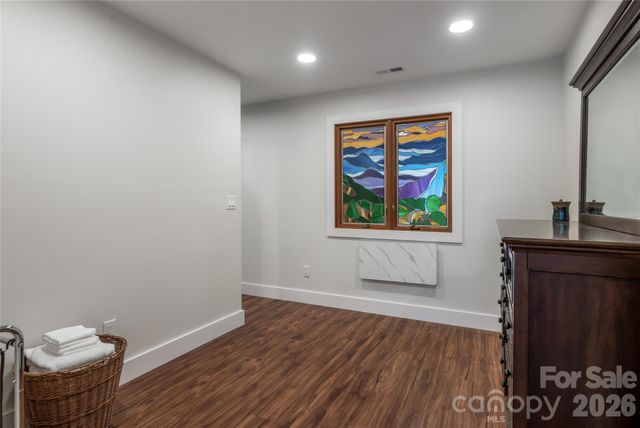 144 Sondley Parkway, Asheville, NC 28805