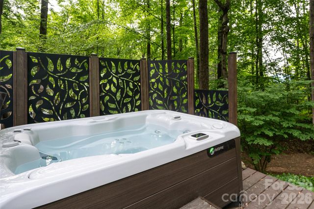 144 Sondley Parkway, Asheville, NC 28805