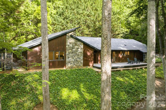 144 Sondley Parkway, Asheville, NC 28805