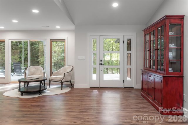 144 Sondley Parkway, Asheville, NC 28805