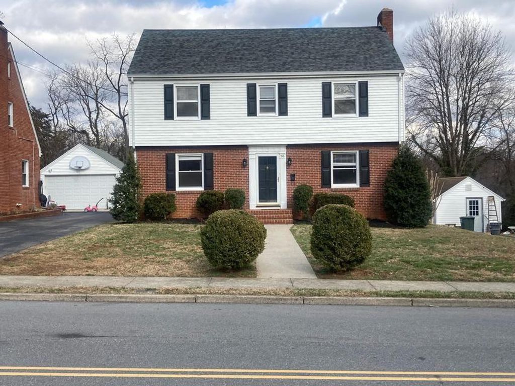 516 N Market ST, Salem, VA 24153