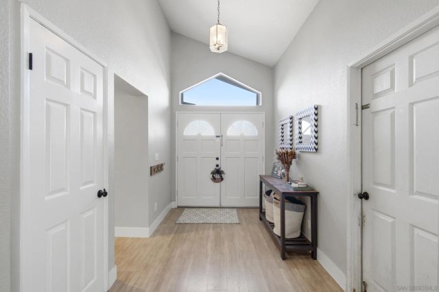 1120 Cottontail, Vista, CA 92081
