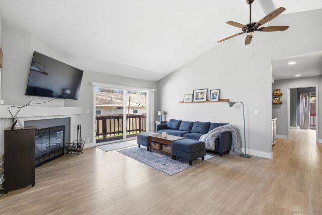 1120 Cottontail, Vista, CA 92081