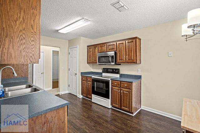 1806 Blair Court, Hinesville, GA 31313