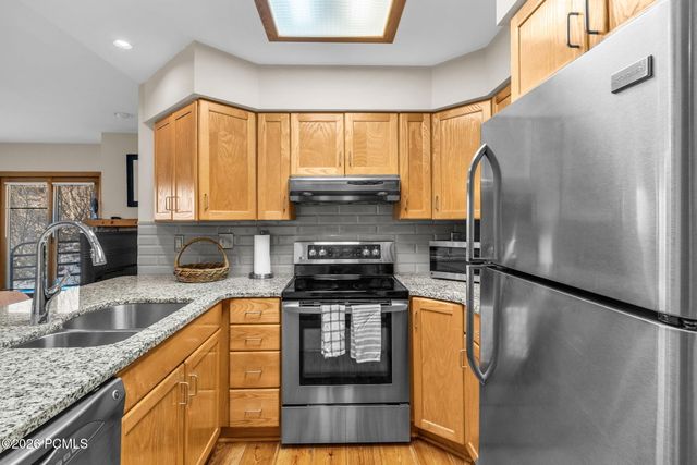 2700 E Deer Valley Drive B205, Park City, UT 84060