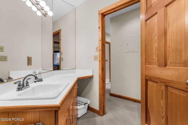 2700 E Deer Valley Drive B205, Park City, UT 84060