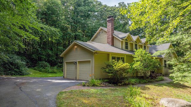13 Greystone Road, East Kingston, NH 03827