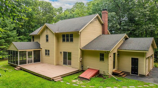 13 Greystone Road, East Kingston, NH 03827