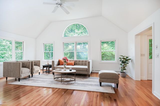 13 Greystone Road, East Kingston, NH 03827