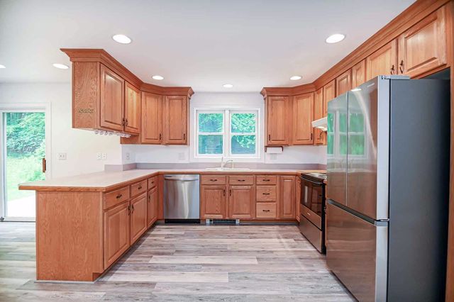 13 Greystone Road, East Kingston, NH 03827