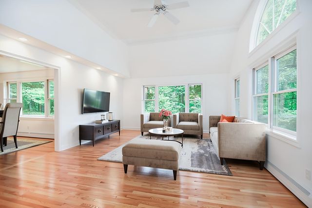 13 Greystone Road, East Kingston, NH 03827