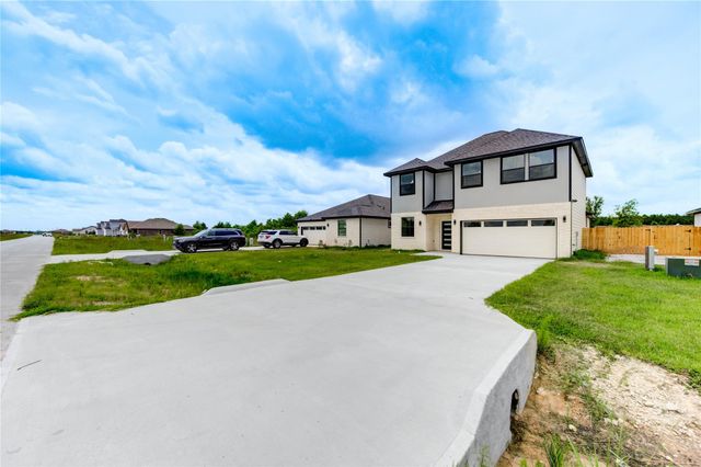 6193 Road 5503, Cleveland, TX 77327