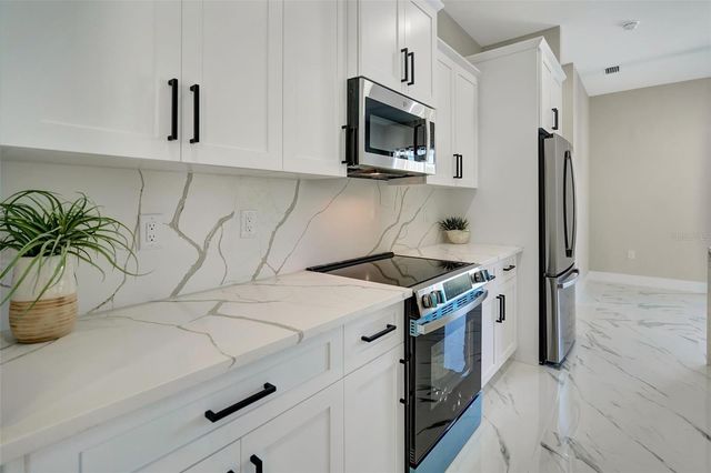 212 FAIRWAY ROAD, Rotonda West, FL 33947