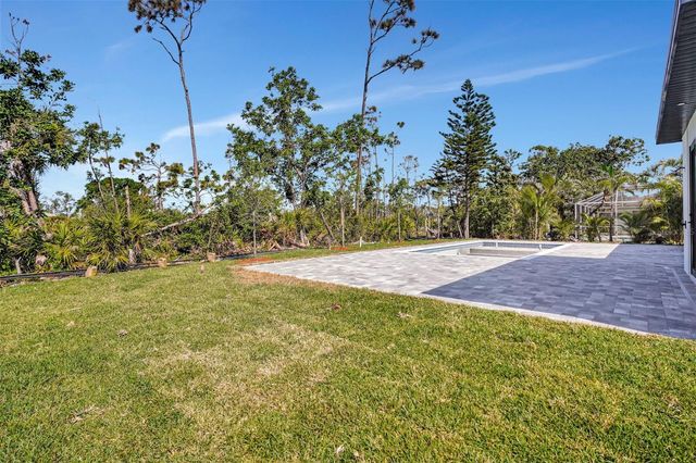 212 FAIRWAY ROAD, Rotonda West, FL 33947