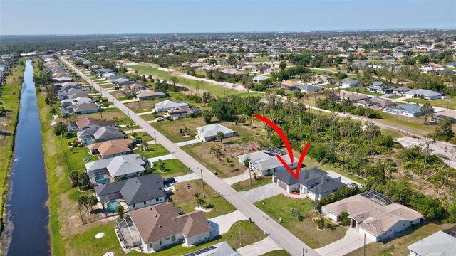 212 FAIRWAY ROAD, Rotonda West, FL 33947