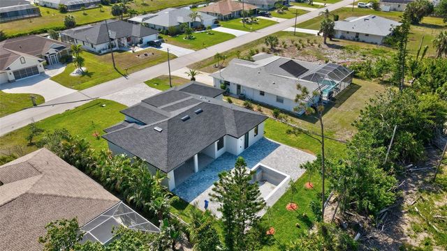 212 FAIRWAY ROAD, Rotonda West, FL 33947