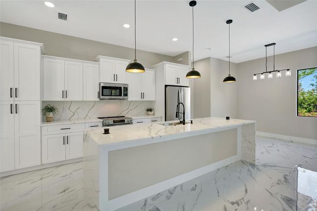 212 FAIRWAY ROAD, Rotonda West, FL 33947