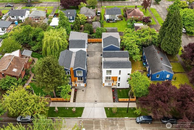 108 29th Avenue E, Seattle, WA 98112
