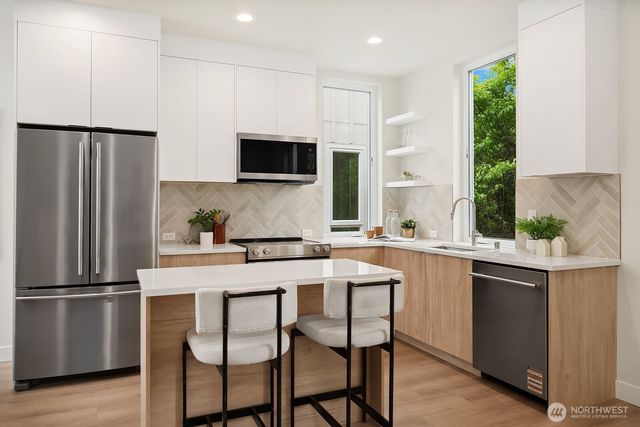 108 29th Avenue E, Seattle, WA 98112