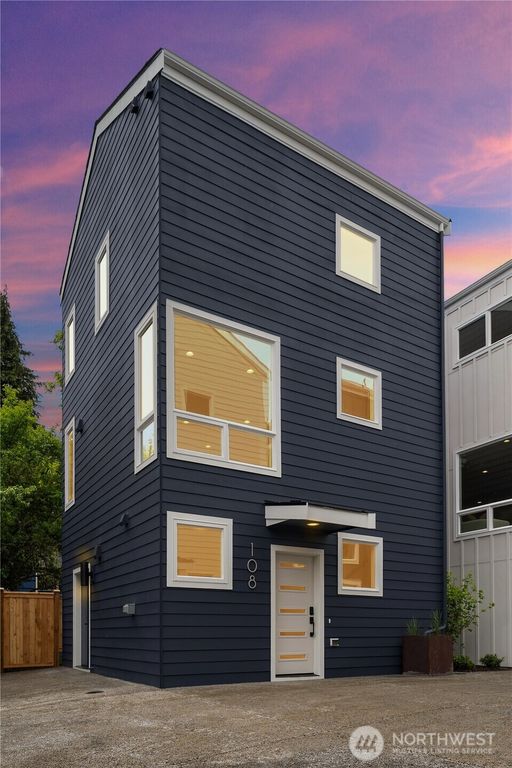 108 29th Avenue E, Seattle, WA 98112