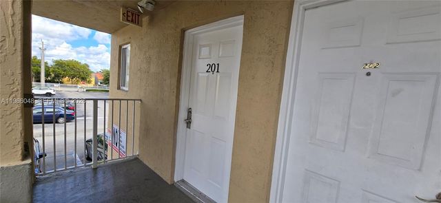 2630 W 76th St 201, Hialeah, FL 33016