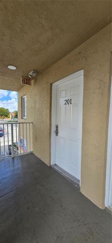 2630 W 76th St 201, Hialeah, FL 33016