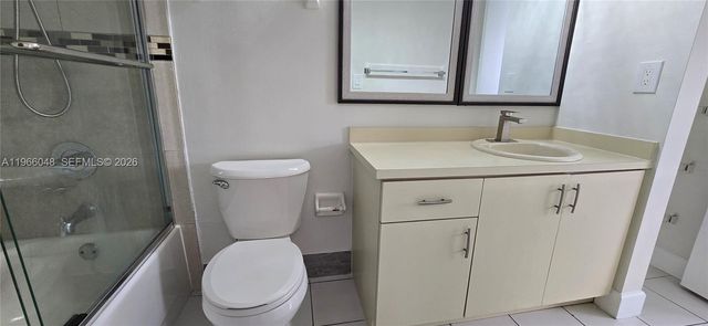 2630 W 76th St 201, Hialeah, FL 33016