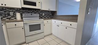 2630 W 76th St 201, Hialeah, FL 33016
