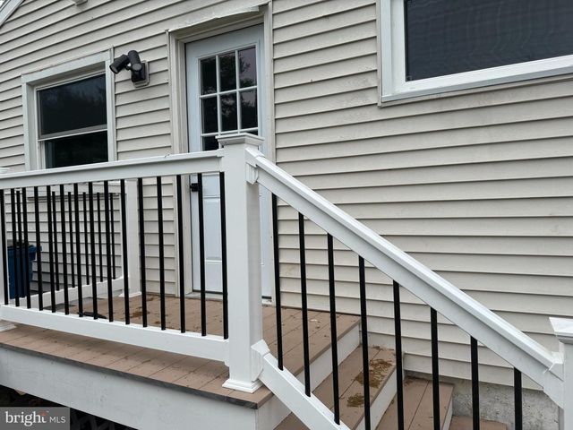 404 E NEW ST, Mountville, PA 17554