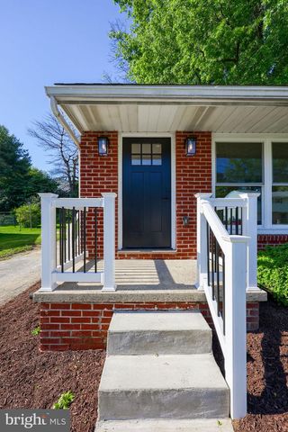 404 E NEW ST, Mountville, PA 17554