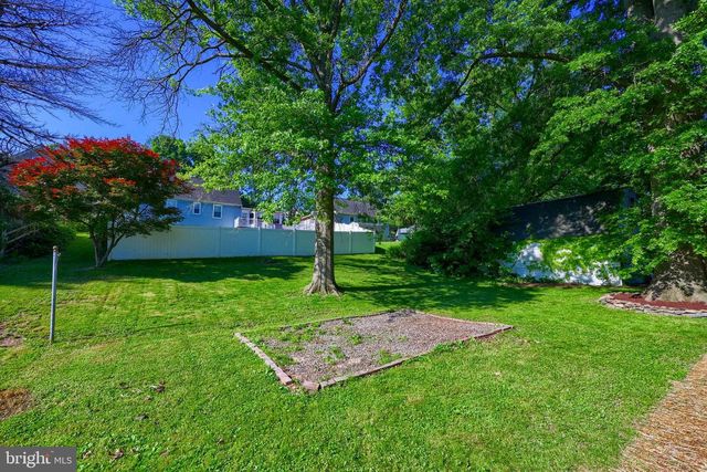 404 E NEW ST, Mountville, PA 17554