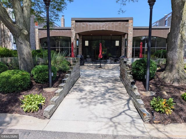 1077 Sibley Memorial Highway 308, Saint Paul, MN 55118