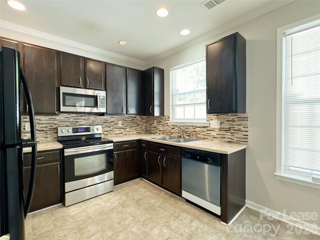 7629 Abigail Glen Drive, Charlotte, NC 28212