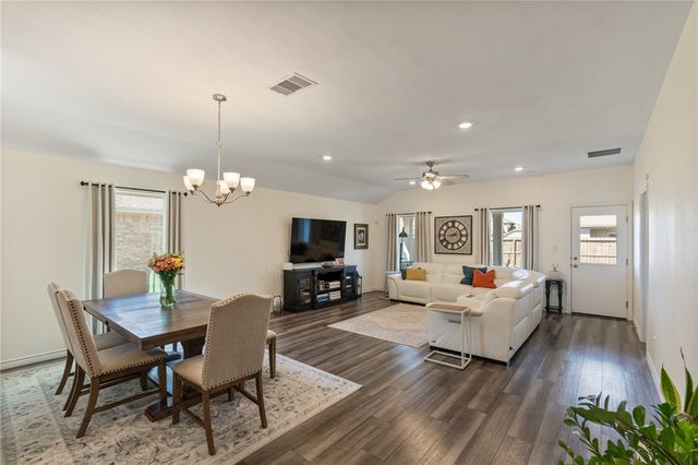 1346 Trent Park, Corpus Christi, TX 78415