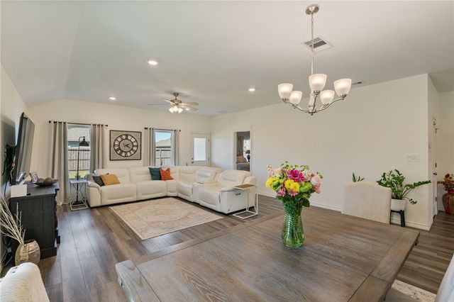 1346 Trent Park, Corpus Christi, TX 78415