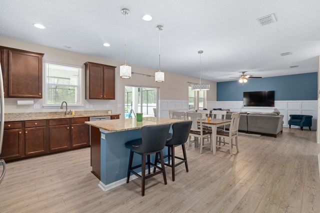 19 Willow Winds Pkwy, St Johns, FL 32259