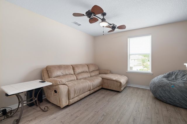 19 Willow Winds Pkwy, St Johns, FL 32259