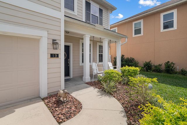 19 Willow Winds Pkwy, St Johns, FL 32259