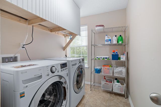 19 Willow Winds Pkwy, St Johns, FL 32259