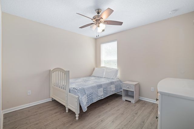 19 Willow Winds Pkwy, St Johns, FL 32259