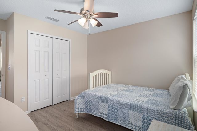 19 Willow Winds Pkwy, St Johns, FL 32259