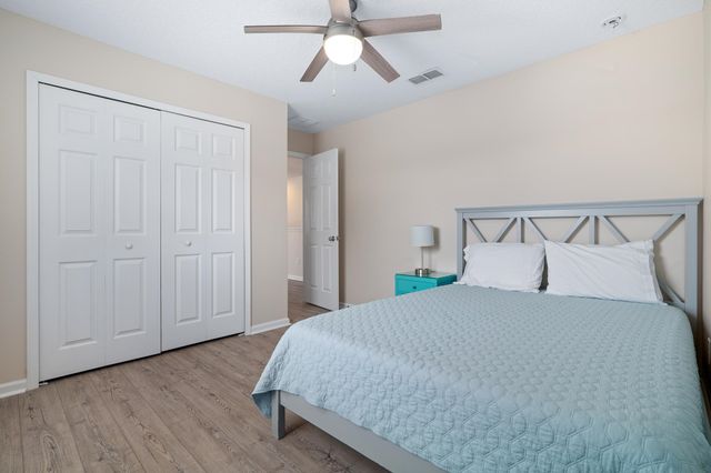 19 Willow Winds Pkwy, St Johns, FL 32259