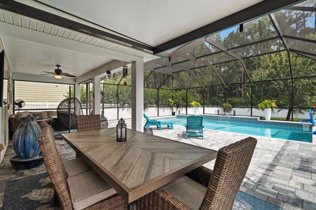 19 Willow Winds Pkwy, St Johns, FL 32259